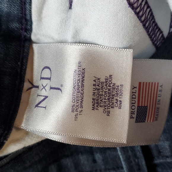 NYDJ bootcut size 4 dark blue - Picture 5 of 8
